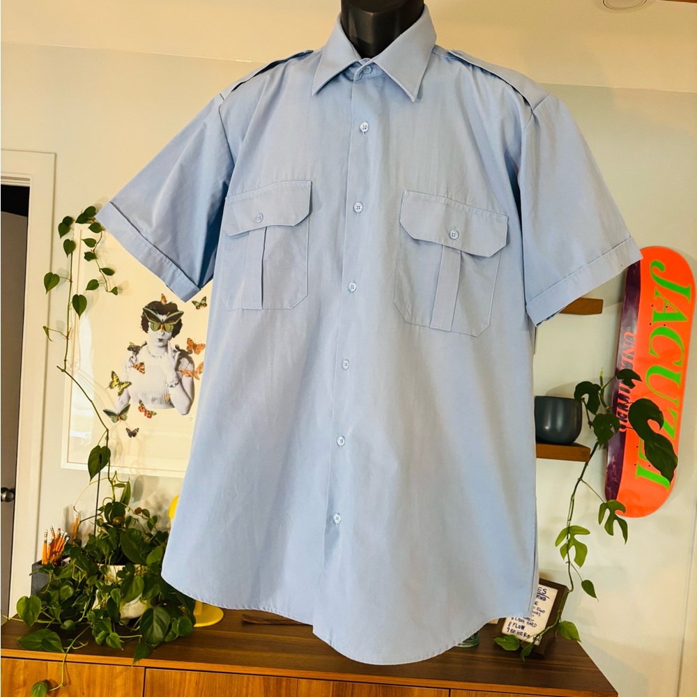 Men's Light Blue Short Sleeve Shirt